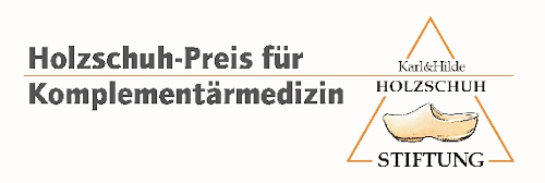 Die Grafik zeigt das Logo des Holzschuh-Preises für Komplementärmedizin und das Logo der Holzschuh-Stiftung 