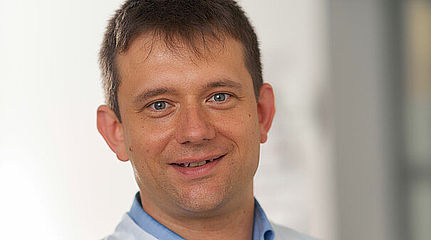 Porträtfoto Chefarzt Robert Schmidt